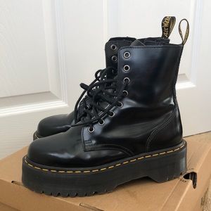 Dr. Martens’s Jadon